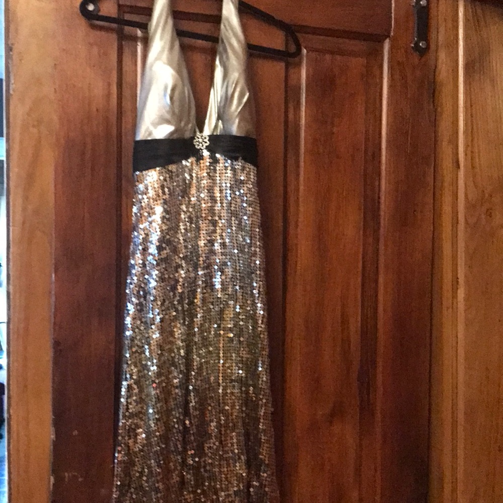 Women’s formal dress